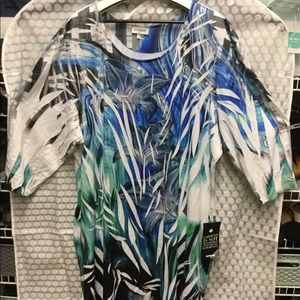 Casual white with green blue and black print